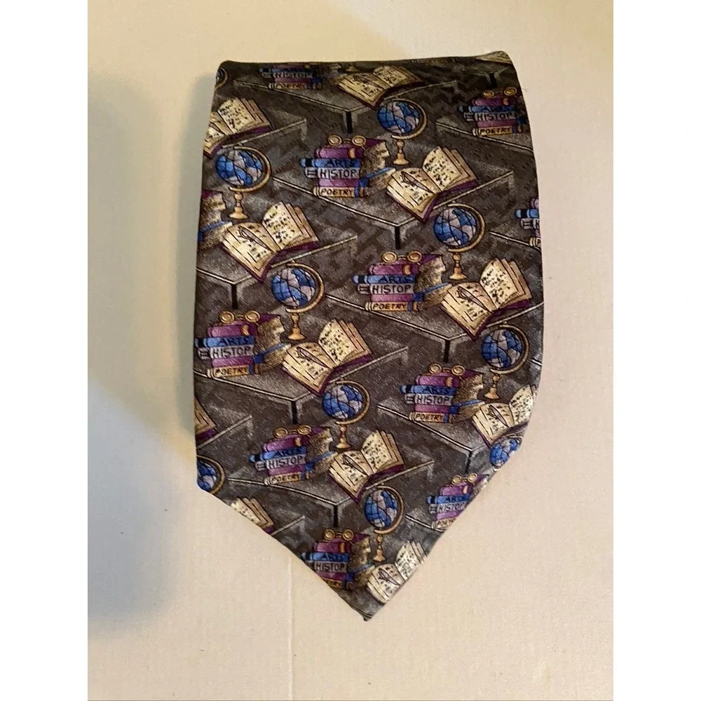 Van Heusen Educator Mens Silk Tie Library Books Globe History Poetry Novelty